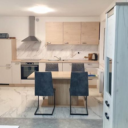 בוהין Apartma Sivi Zako מראה חיצוני תמונה